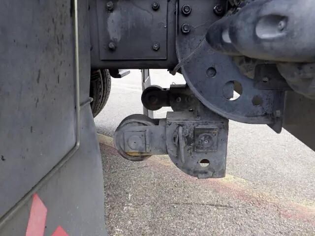 三菱ふそうファイターコンテナ専用車増トン（6t・8t）[写真22]