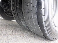 三菱ふそうファイターコンテナ専用車増トン（6t・8t）[写真27]