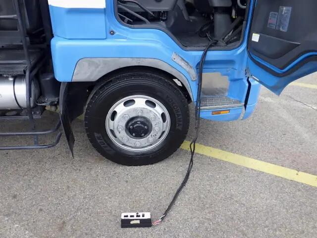 三菱ふそうファイターコンテナ専用車増トン（6t・8t）[写真39]