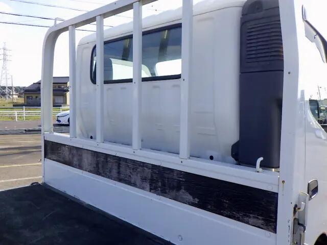日野デュトロ平ボディ小型（2t・3t）[写真10]