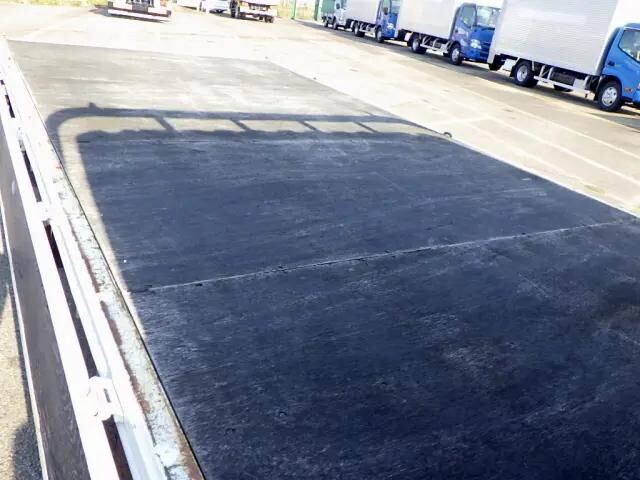 日野デュトロ平ボディ小型（2t・3t）[写真11]