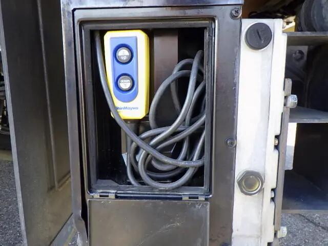 日野デュトロ平ボディ小型（2t・3t）[写真17]