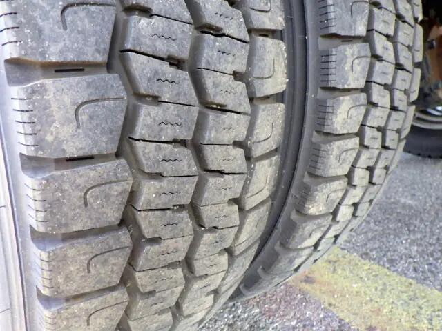 日野デュトロ平ボディ小型（2t・3t）[写真34]