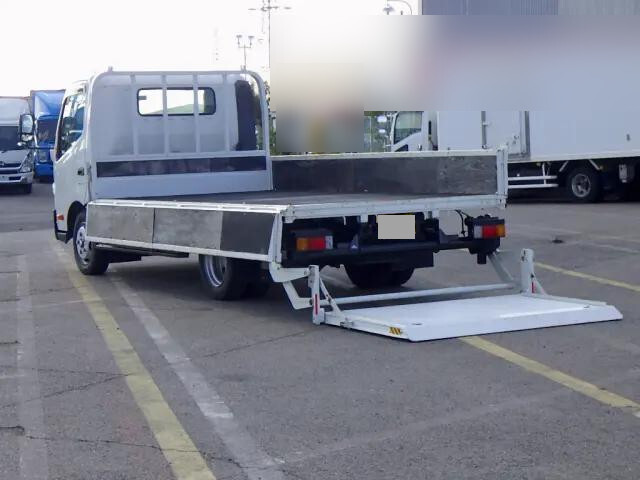 日野デュトロ平ボディ小型（2t・3t）[写真08]