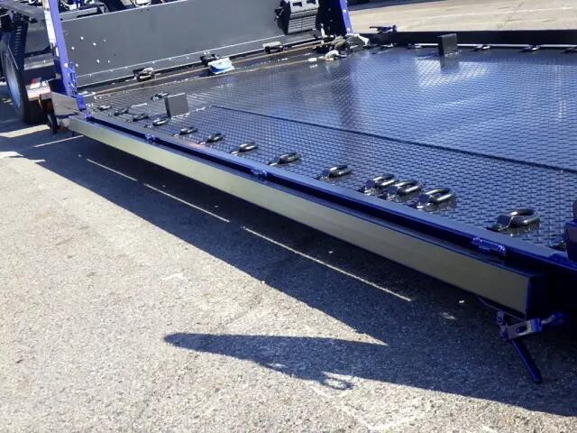 三菱ふそうキャンターキャリアカー小型（2t・3t）[写真10]