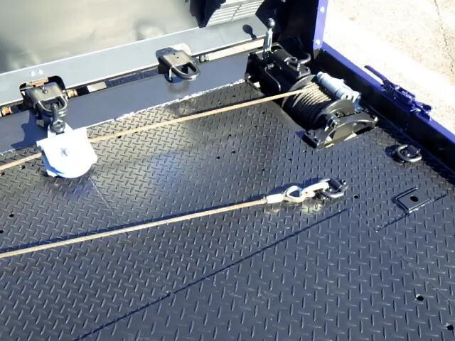 三菱ふそうキャンターキャリアカー小型（2t・3t）[写真14]