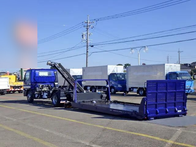 三菱ふそうキャンターキャリアカー小型（2t・3t）[写真02]