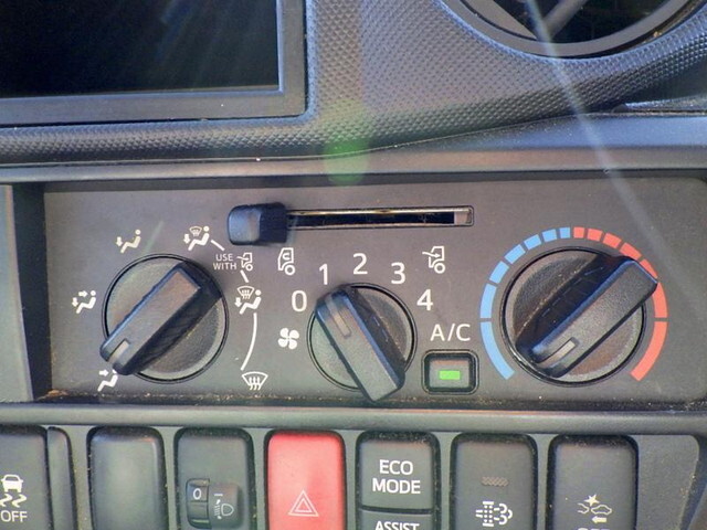 トヨタダイナ冷凍車（冷蔵車）小型（2t・3t）[写真28]