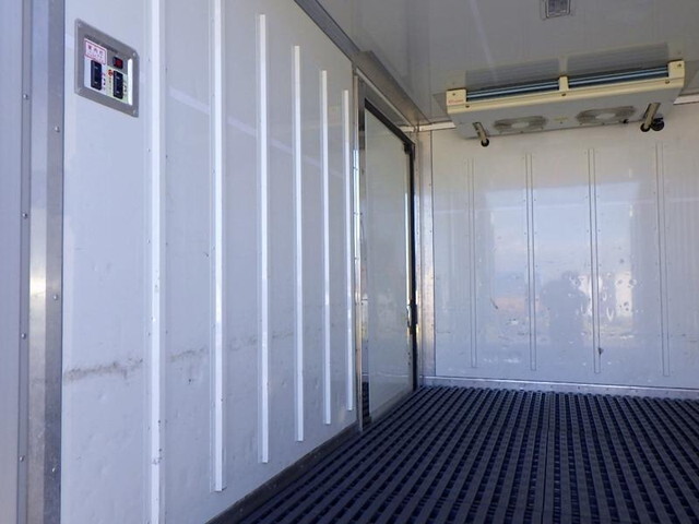 トヨタダイナ冷凍車（冷蔵車）小型（2t・3t）[写真08]