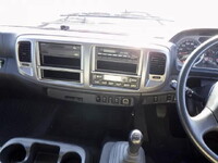 日野レンジャーアルミブロック中型（4t）[写真22]