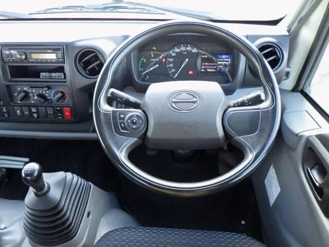 日野デュトロ平ボディ小型（2t・3t）[写真11]