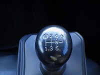 日野デュトロ平ボディ小型（2t・3t）[写真13]