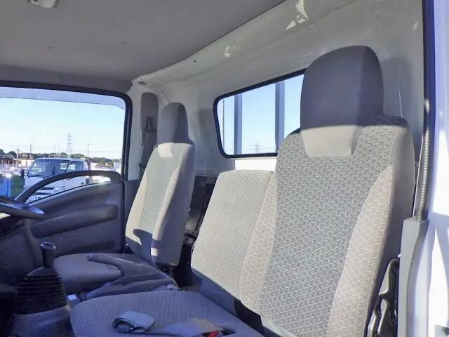 いすゞエルフ平ボディ小型（2t・3t）[写真16]