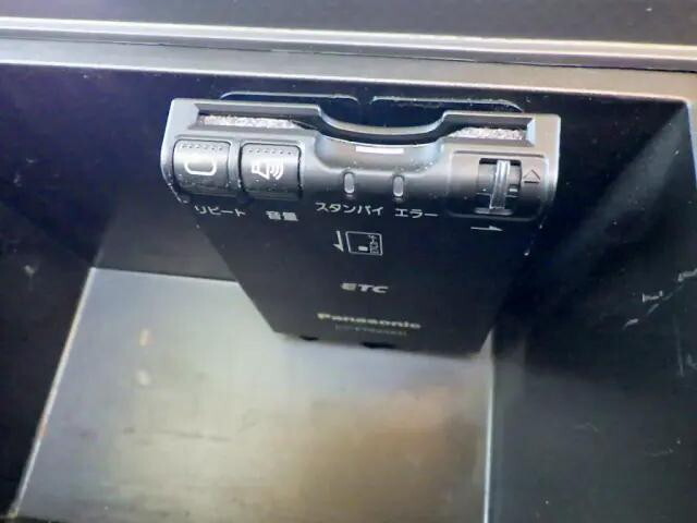 いすゞエルフ平ボディ小型（2t・3t）[写真21]