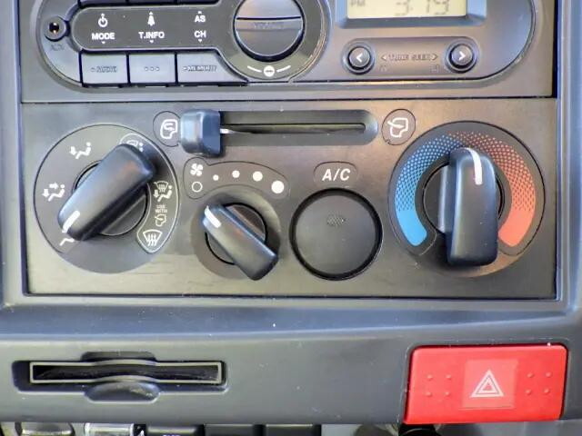 いすゞエルフ平ボディ小型（2t・3t）[写真23]