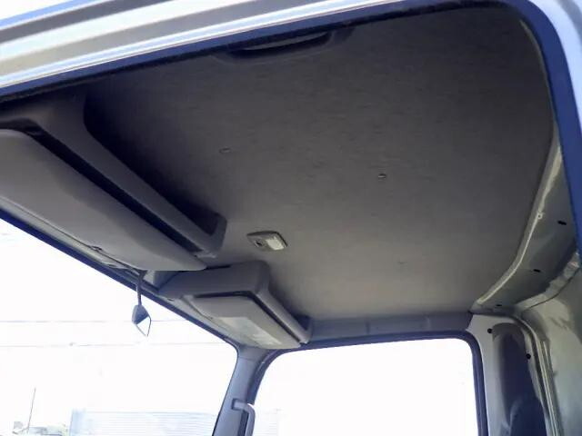 いすゞエルフ平ボディ小型（2t・3t）[写真24]