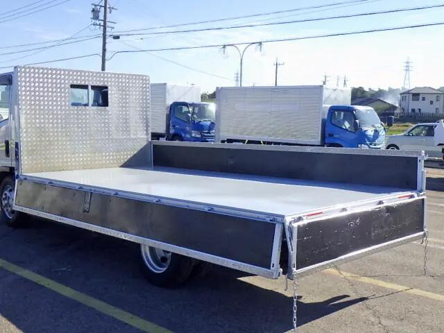 いすゞエルフ平ボディ小型（2t・3t）[写真04]