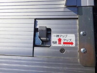 いすゞフォワードアルミウイング中型（4t）[写真11]