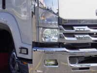 いすゞフォワードアルミウイング中型（4t）[写真04]