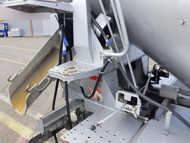 日野デュトロミキサー車（コンクリートミキサー）小型（2t・3t）[写真09]