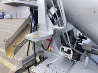 日野デュトロミキサー車（コンクリートミキサー）小型（2t・3t）[写真10]