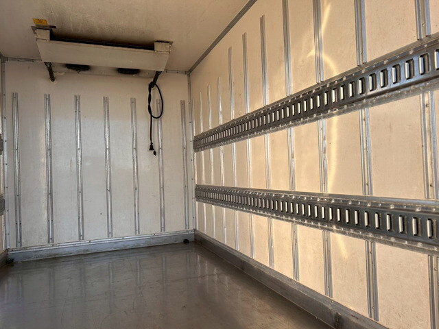 日野デュトロ冷凍車（冷蔵車）小型（2t・3t）[写真15]