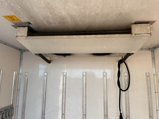 日野デュトロ冷凍車（冷蔵車）小型（2t・3t）[写真16]