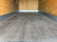 三菱ふそうキャンターアルミバン小型（2t・3t）[写真15]