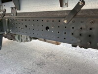 三菱ふそうキャンターアルミバン小型（2t・3t）[写真36]