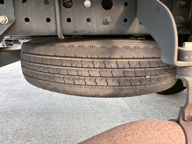 三菱ふそうキャンターアルミバン小型（2t・3t）[写真40]