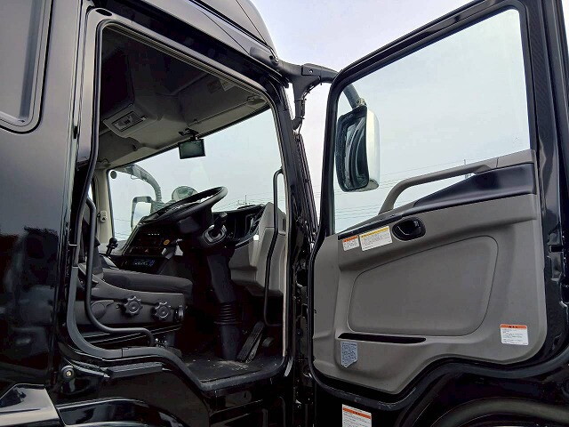 三菱ふそうスーパーグレート冷凍車（冷蔵車）大型（10t）[写真27]