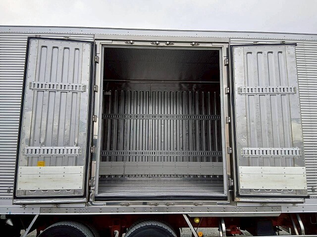 三菱ふそうスーパーグレート冷凍車（冷蔵車）大型（10t）[写真29]