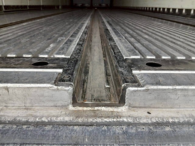 三菱ふそうスーパーグレート冷凍車（冷蔵車）大型（10t）[写真36]