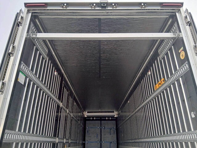 三菱ふそうスーパーグレート冷凍車（冷蔵車）大型（10t）[写真38]