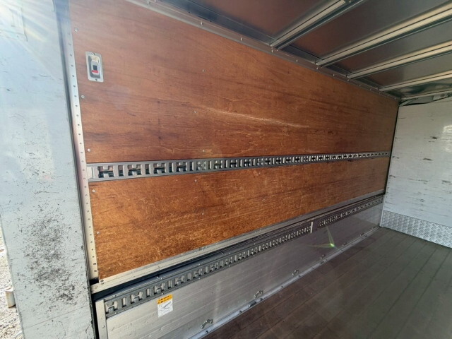 日野デュトロアルミウイング小型（2t・3t）[写真10]