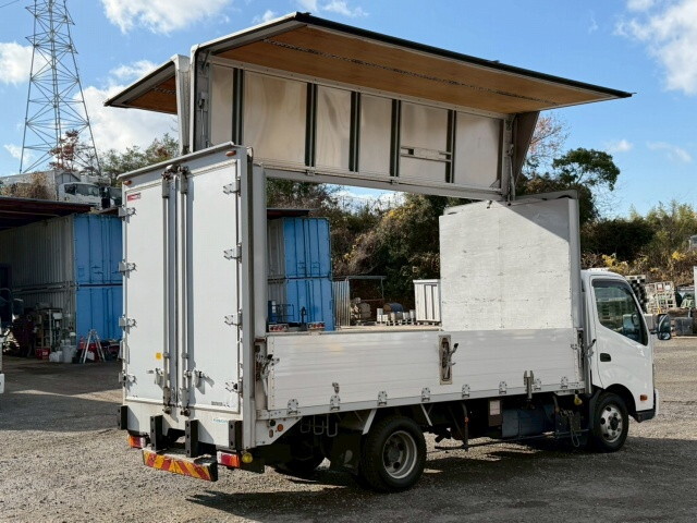 日野デュトロアルミウイング小型（2t・3t）[写真02]