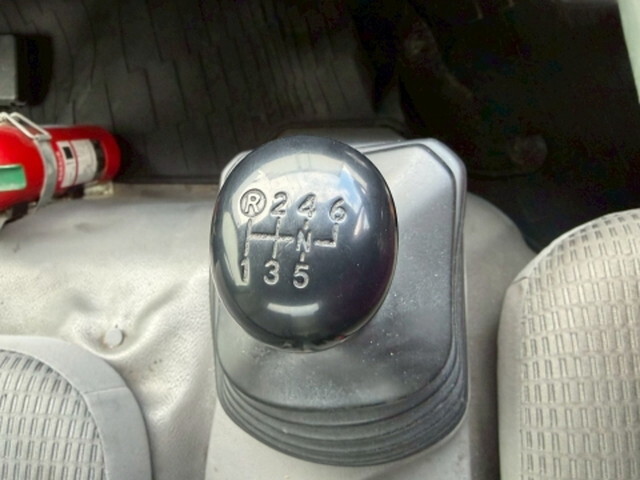 日野デュトロアルミウイング小型（2t・3t）[写真36]