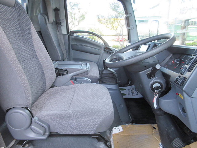 いすゞエルフセーフティローダー小型（2t・3t）[写真16]