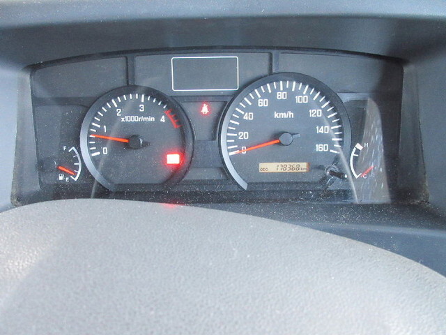 いすゞエルフアルミバン小型（2t・3t）[写真26]