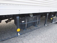 いすゞエルフアルミバン小型（2t・3t）[写真10]