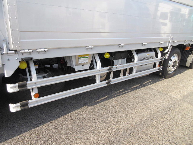 日野プロフィアアルミウイング大型（10t）[写真10]