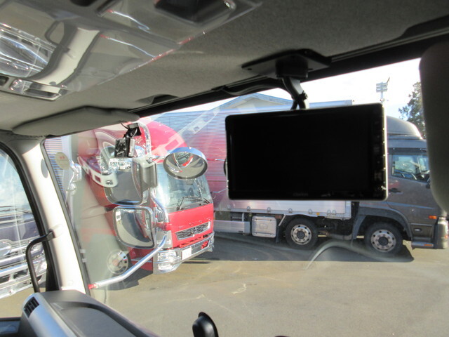 三菱ふそうファイターアルミウイング中型（4t）[写真16]