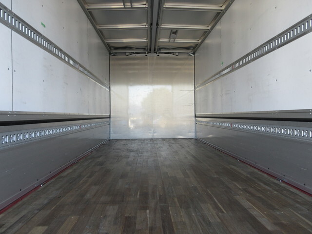 三菱ふそうファイターアルミウイング中型（4t）[写真26]