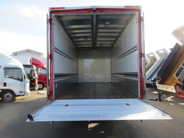 三菱ふそうファイターアルミウイング中型（4t）[写真29]