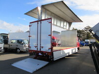 三菱ふそうファイターアルミウイング中型（4t）[写真31]