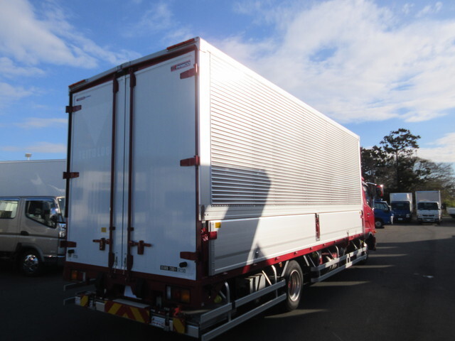 三菱ふそうファイターアルミウイング中型（4t）[写真04]