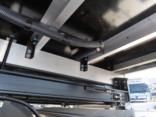 三菱ふそうファイター冷凍車（冷蔵車）中型（4t）[写真10]