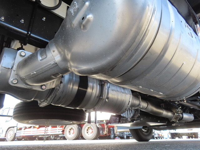 三菱ふそうファイター冷凍車（冷蔵車）中型（4t）[写真12]