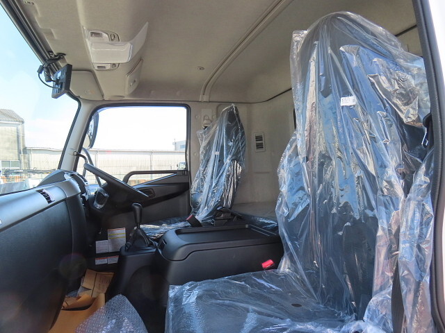 三菱ふそうファイター冷凍車（冷蔵車）中型（4t）[写真18]