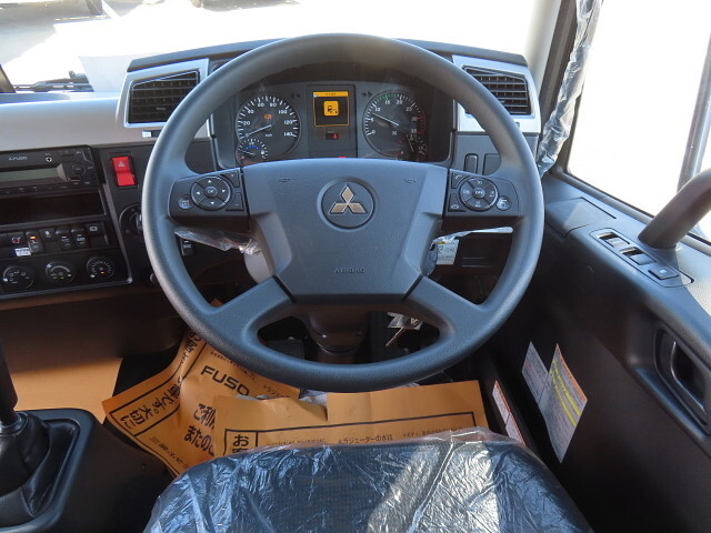 三菱ふそうファイター冷凍車（冷蔵車）中型（4t）[写真19]